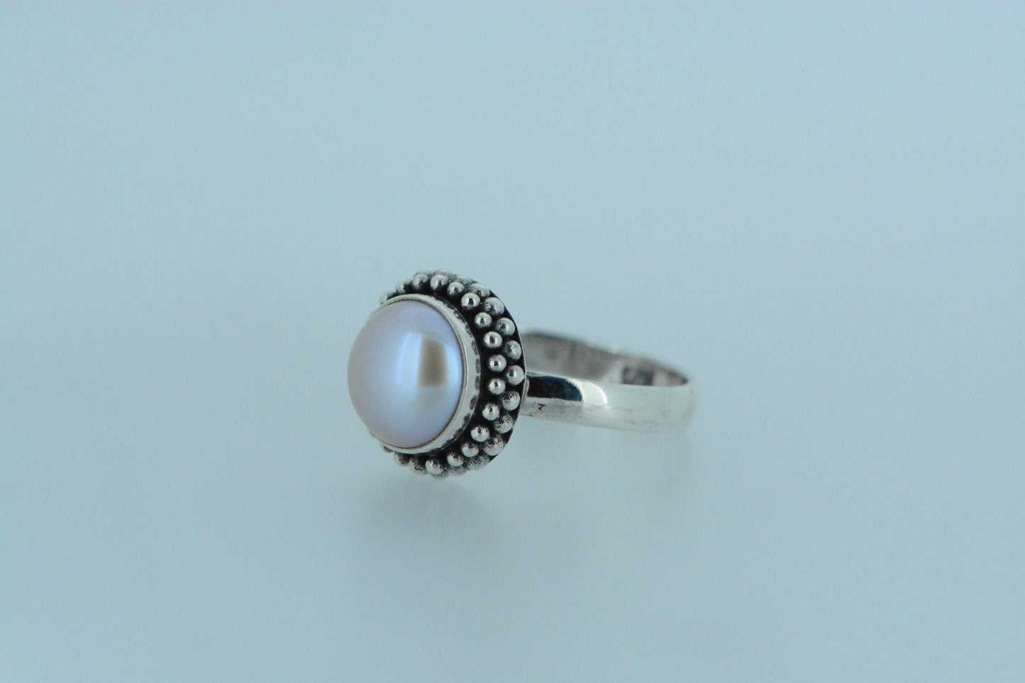 Round Pearl With Bobble Decor Ring