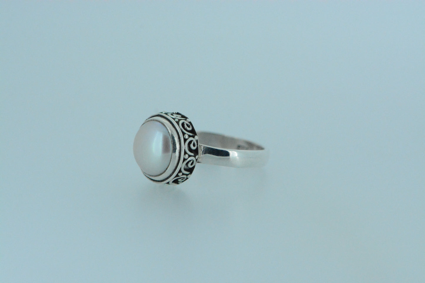Pearl Ring With Intricate Design