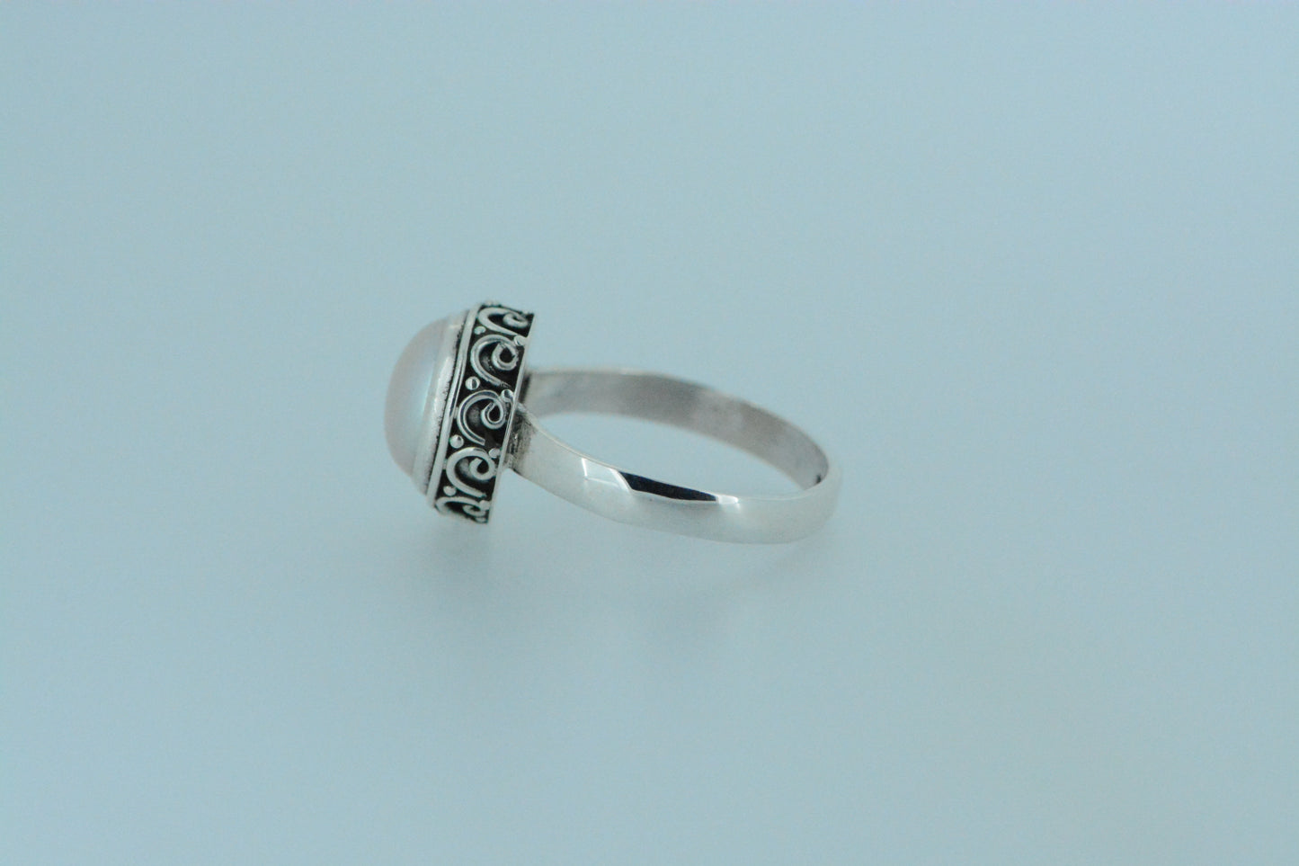 Pearl Ring With Intricate Design