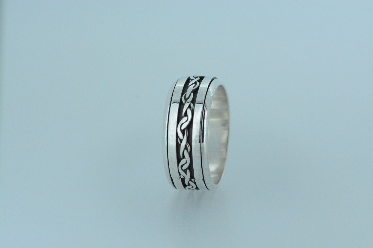 Mini Plaited Thread Spinning Ring