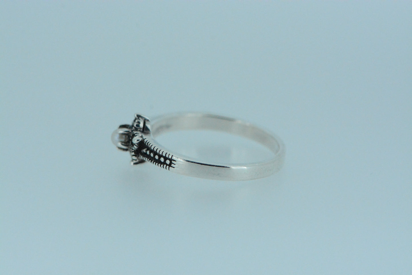 White Mother Of Pearl Ring