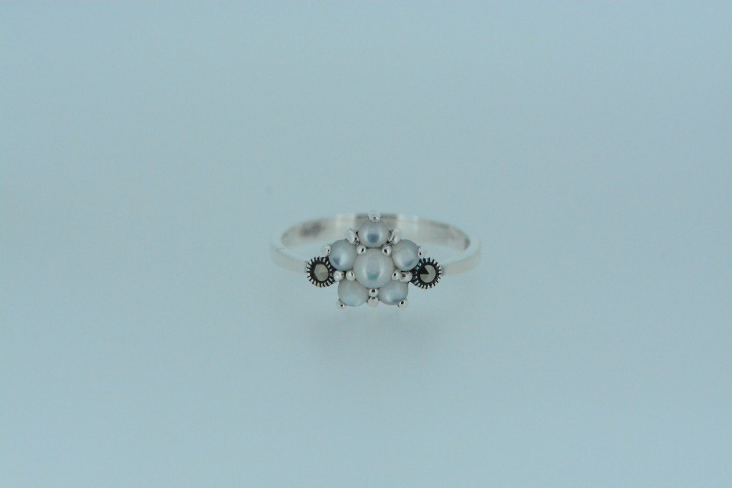 White Mother Of Pearl Flower Cluster Ring