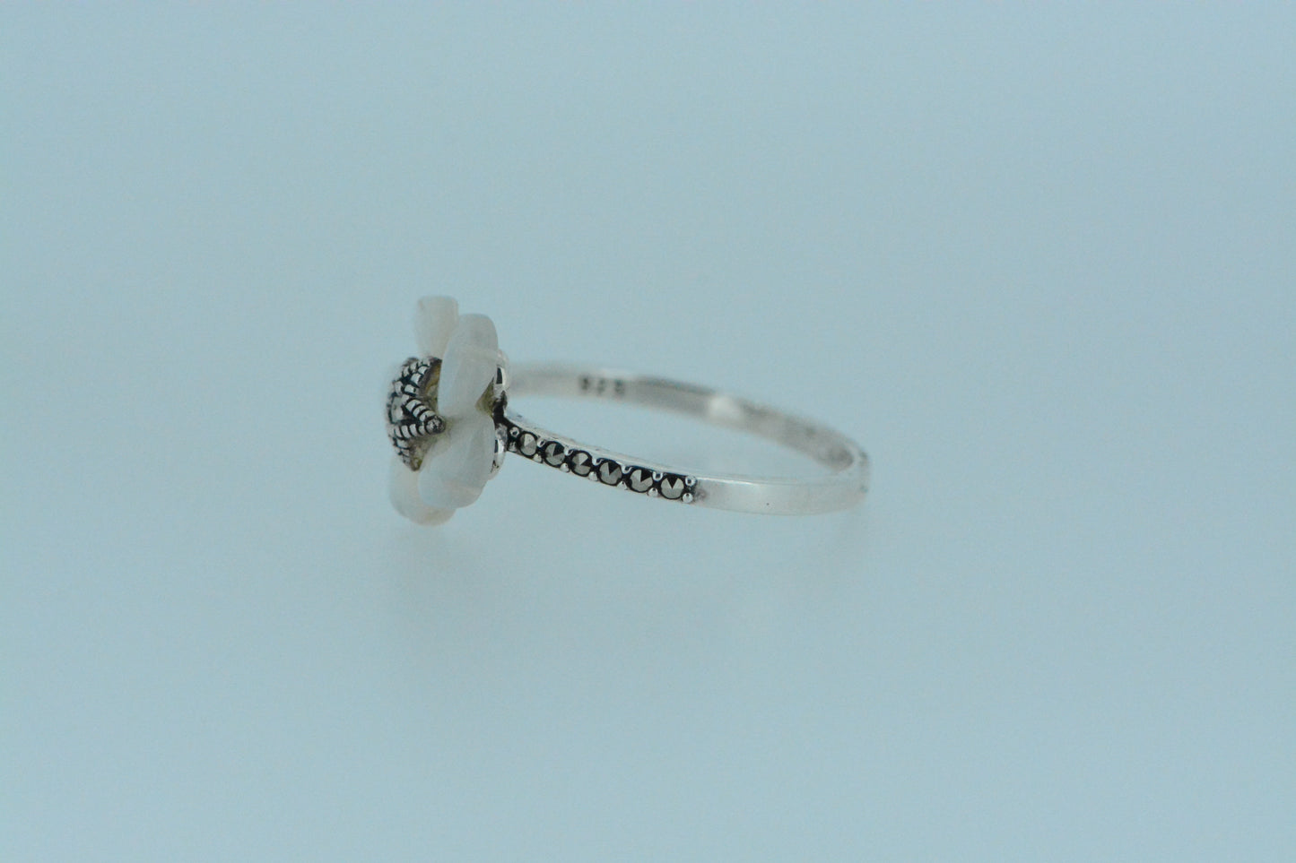 White Shell Flower Ring