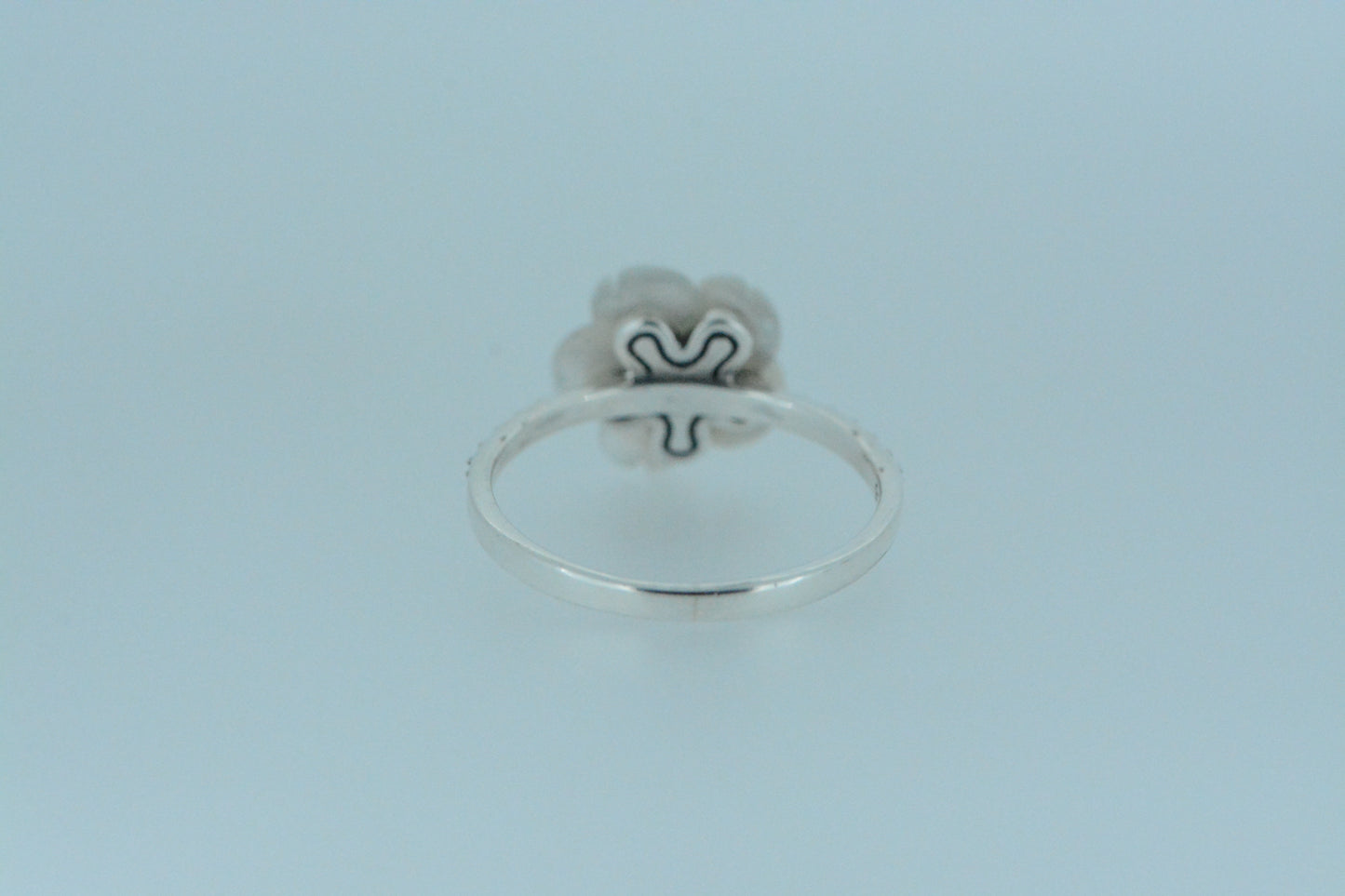 White Shell Flower Ring