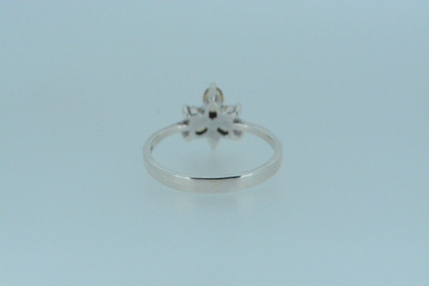 Three Petal Citrine Flower Ring