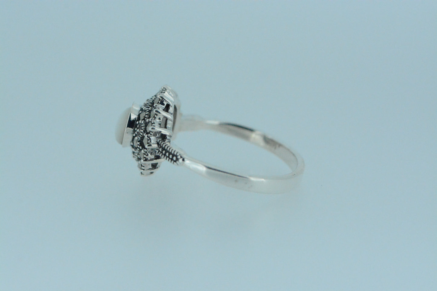 White Mother Of Pearl Flower Ring