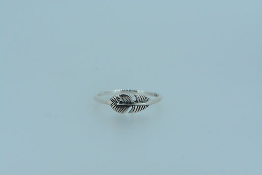 Mini Leaf Silver Ring