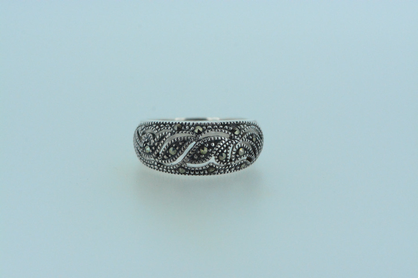 Marcasite Patterned Dome Ring
