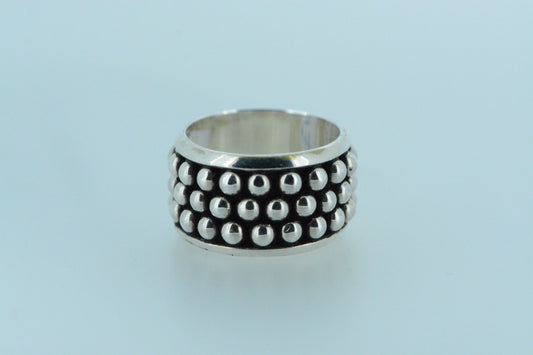 What Does 925 Sterling Silver Mean?