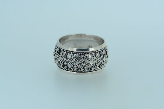 Balinese Patterned Band Ring