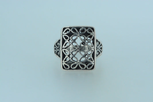 Chunky Rectangle Design Ring