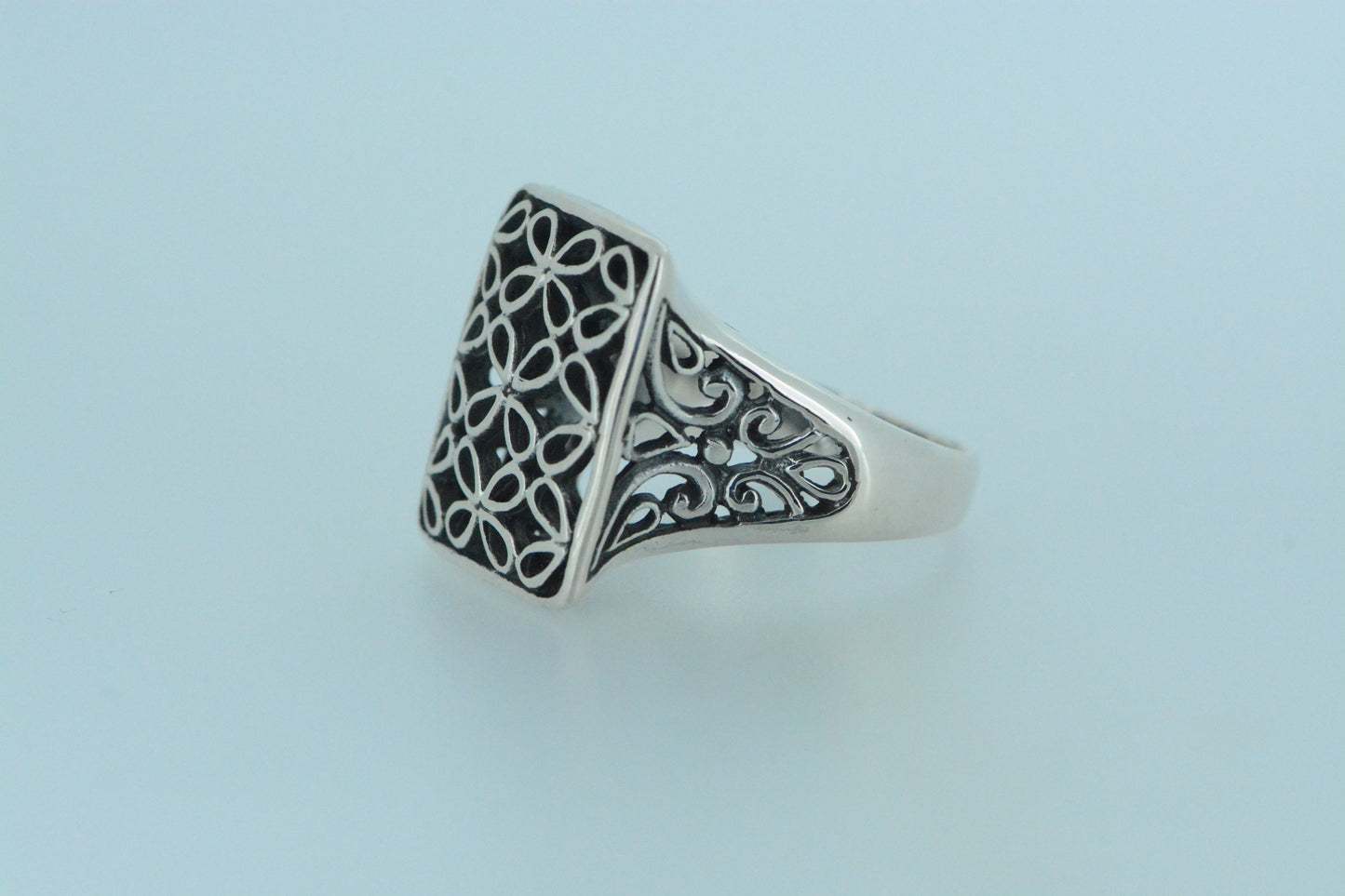 Chunky Rectangle Design Ring