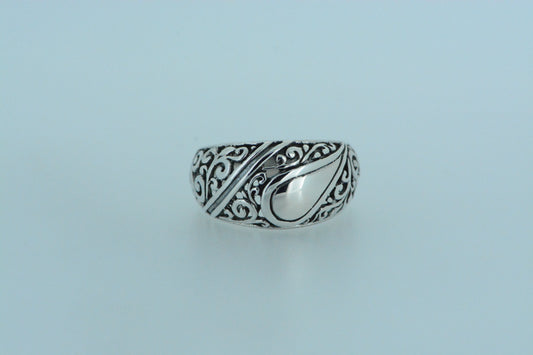 Domed Design With Waterdrop and Swirls Ring