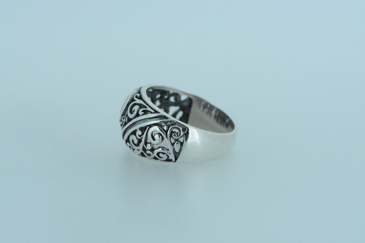 Domed Design With Waterdrop and Swirls Ring