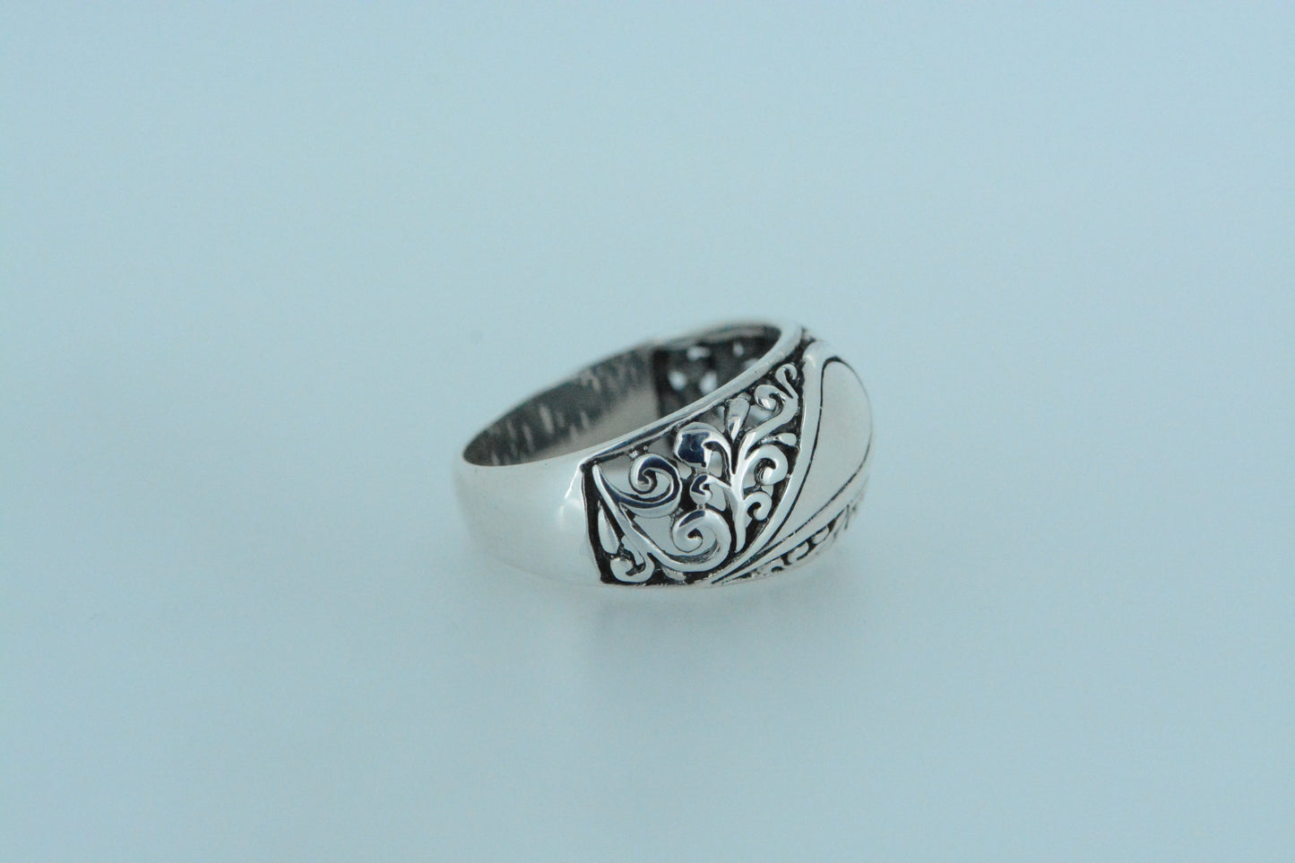 Domed Design With Waterdrop and Swirls Ring