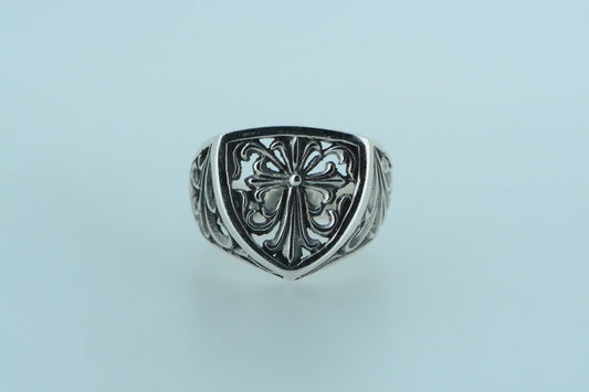 Chunky Shield Design Ring