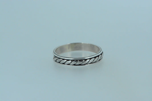 Single Woven Thread Ring