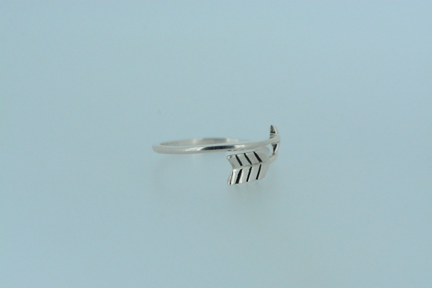 Twisted Arrow Ring