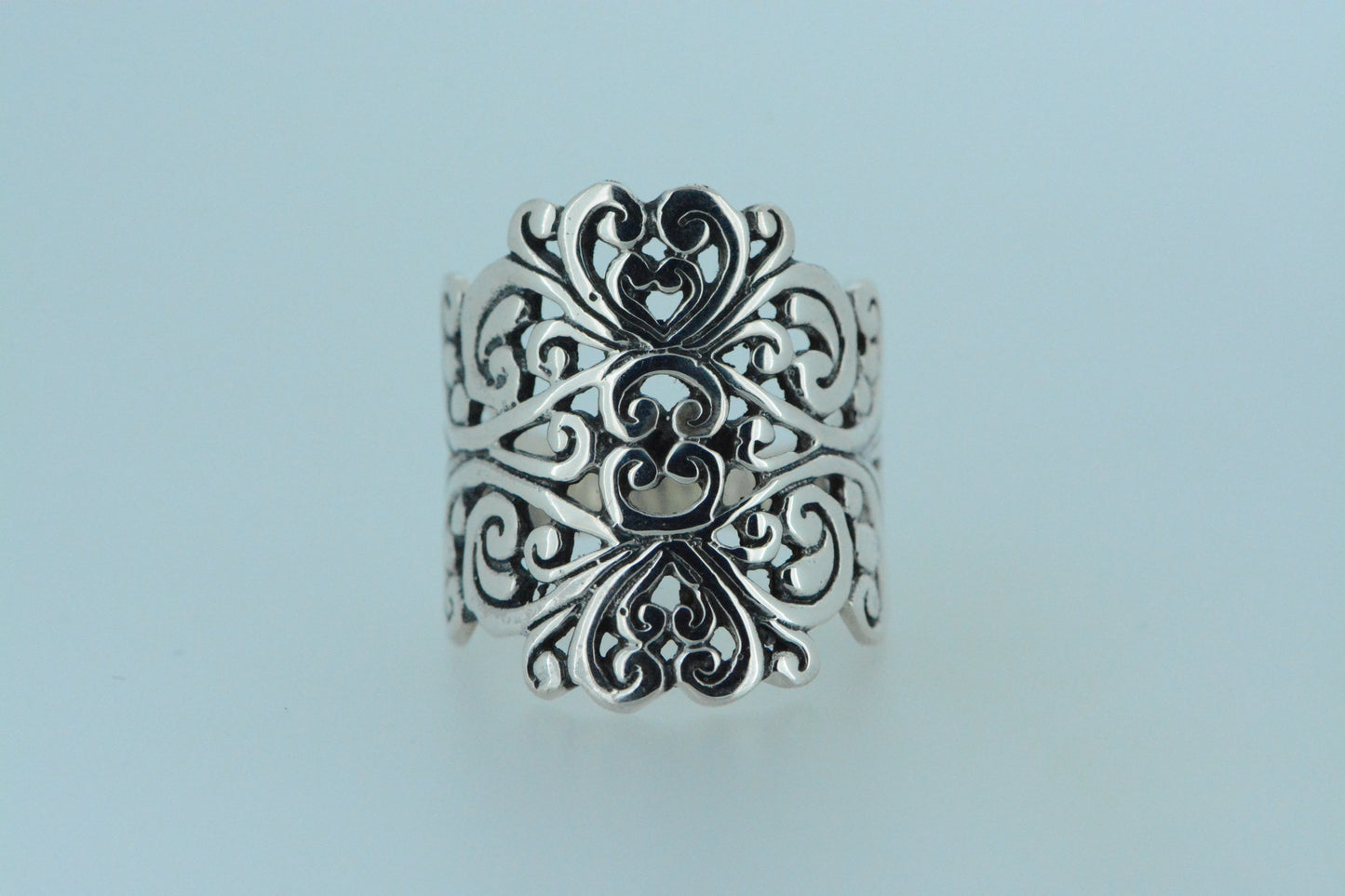 Large Swirly Ring