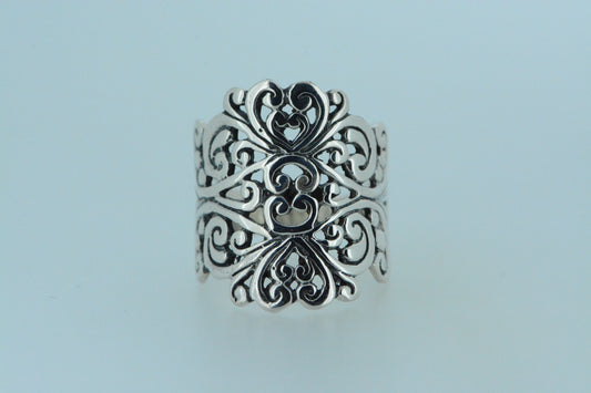 Large Swirly Ring