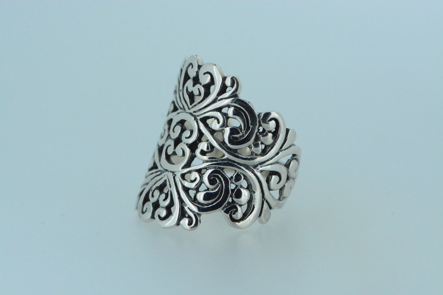 Large Swirly Ring