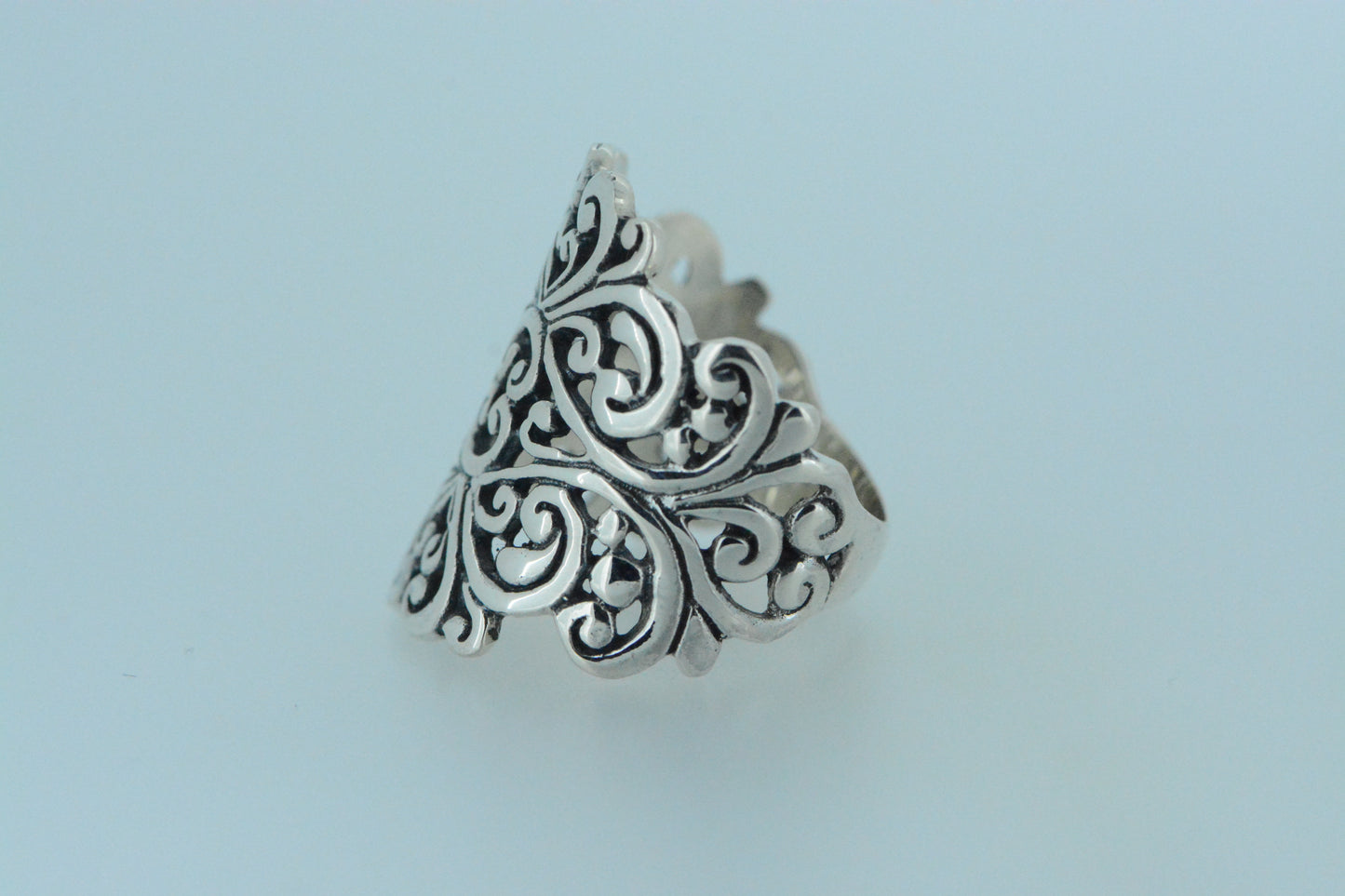 Large Swirly Ring