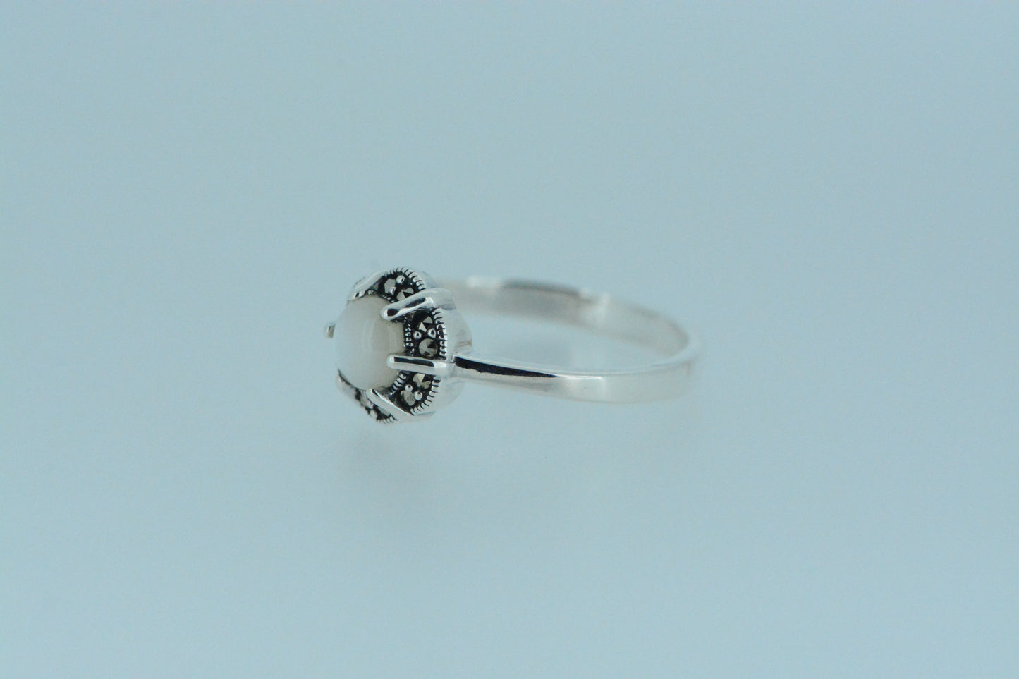 White Mother Of Pearl Ring