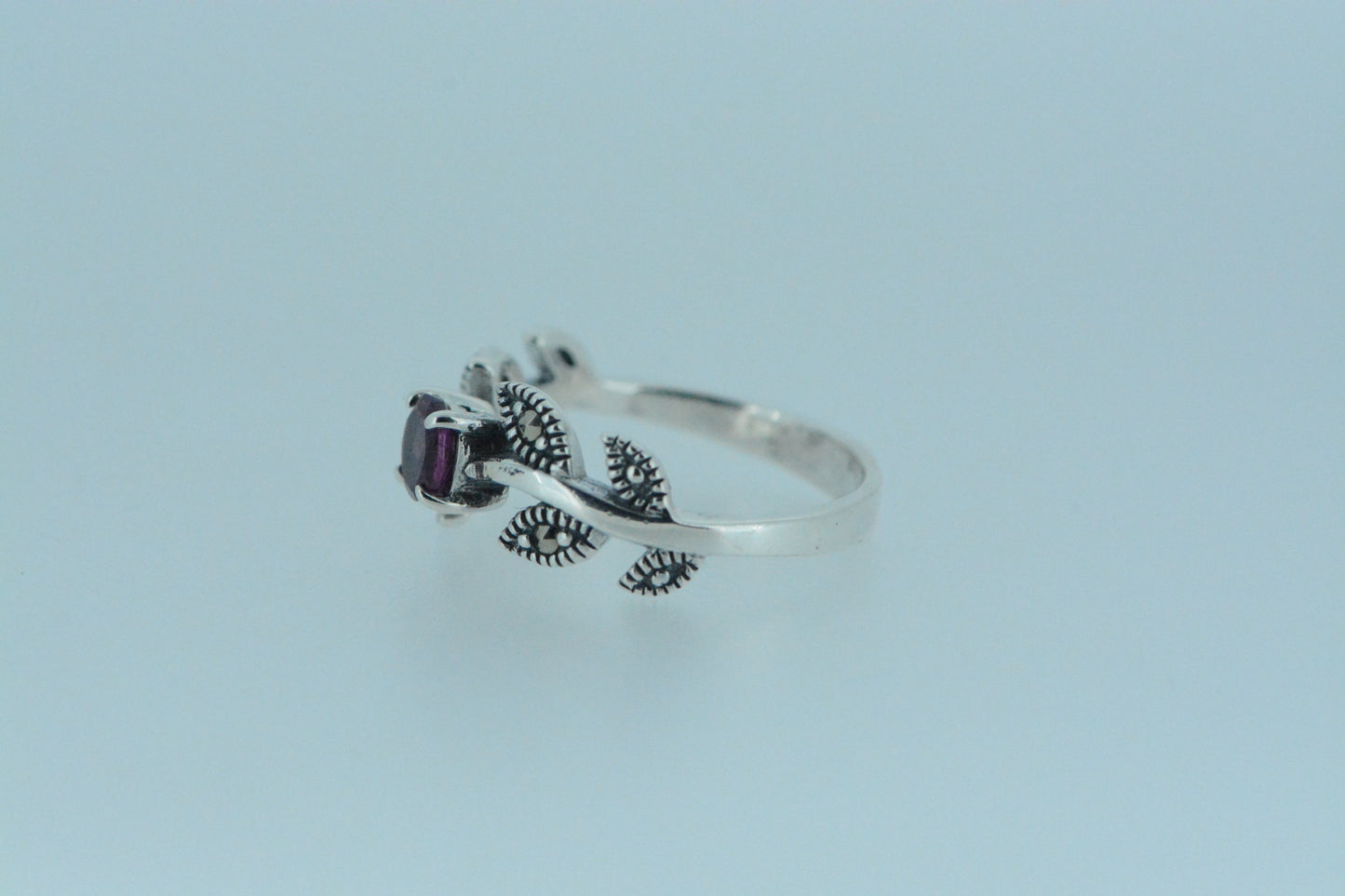 Rhodolite & Leaves Silver Ring
