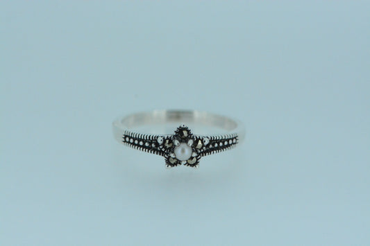 White Mother Of Pearl Ring