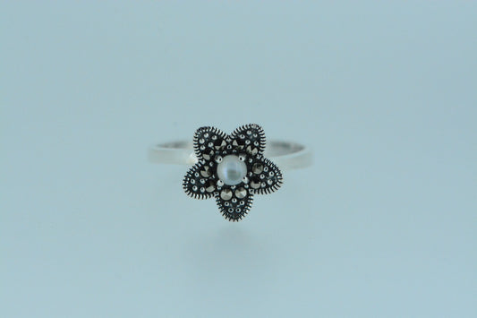 White Mother Of Pearl Flower Ring