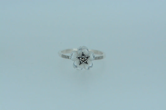 Shell Flower Ring