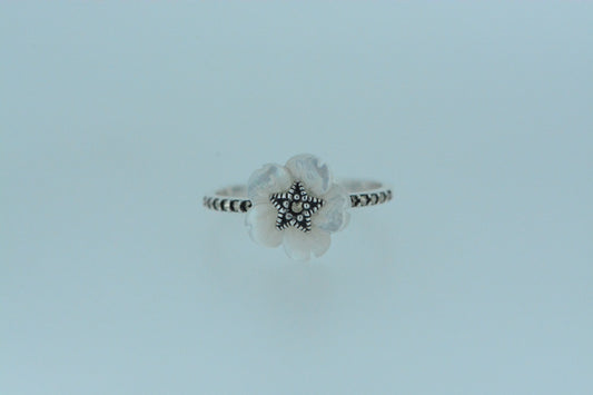 White Shell Flower Ring