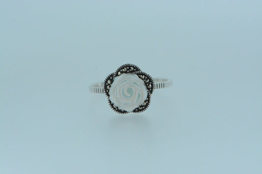 White Shell Flower Ring