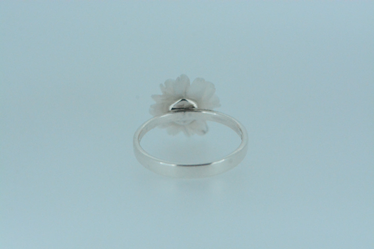 White Shell Flower Ring