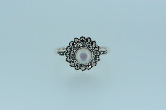 White Mother Of Pearl Flower Ring