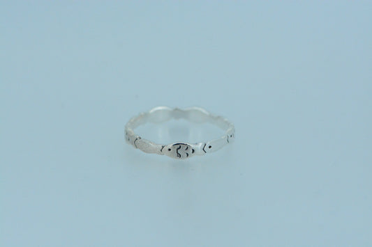 Mini Fish Ring