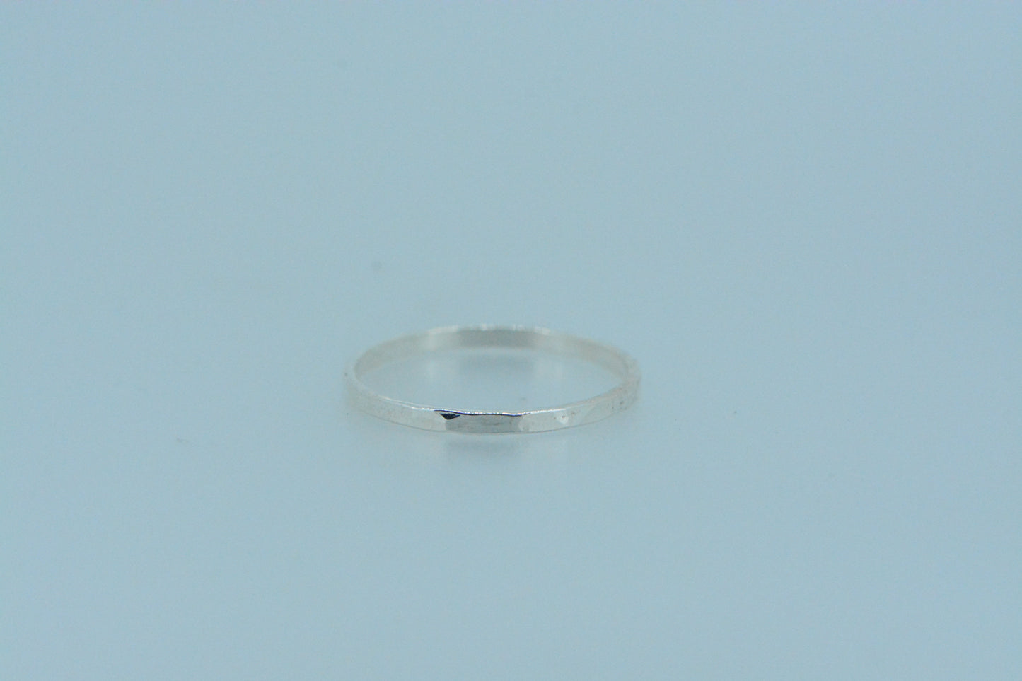 Thin Hammered Band