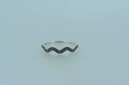 Wiggly Marcasite Design Ring